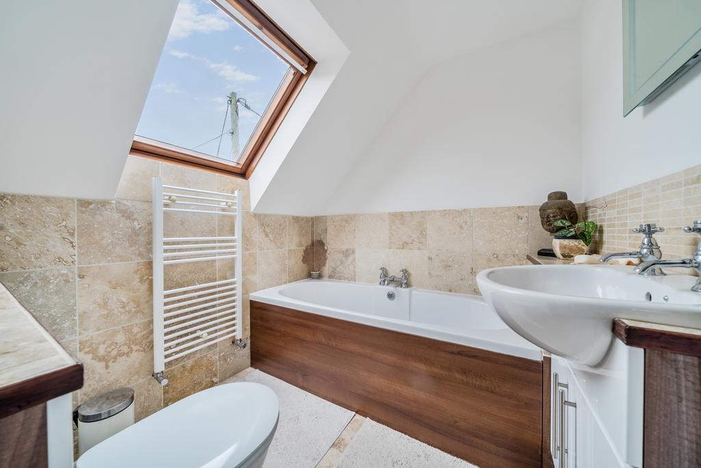 1369975-11-68f146ddd2fdd