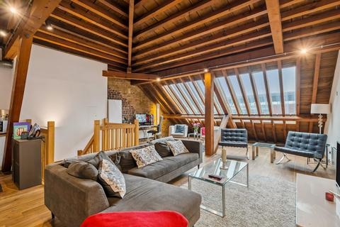 3 bedroom apartment for sale, Port East Apartments, Hertsmere Road, London, E14