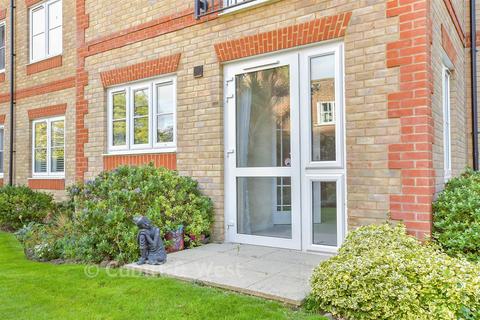 1 bedroom ground floor flat for sale, Fitzalan Road, Littlehampton, West Sussex