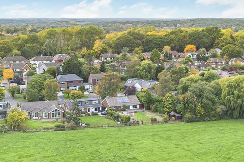 undefined, Ashtead