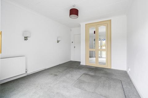 7 The Hilders, Ashtead, KT21 1LS