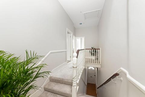3 bedroom maisonette for sale, Dalkeith Road, Dulwich, London, SE21