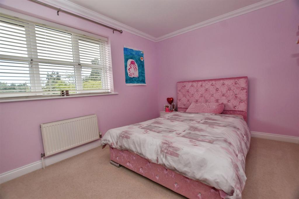 Dd331227-bed 203 20 282 29.JPG