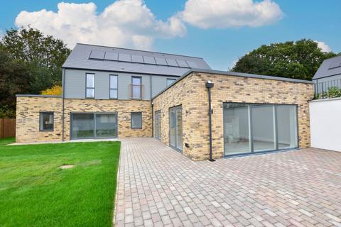 undefined, Toms Lane, Kings Langley, WD4