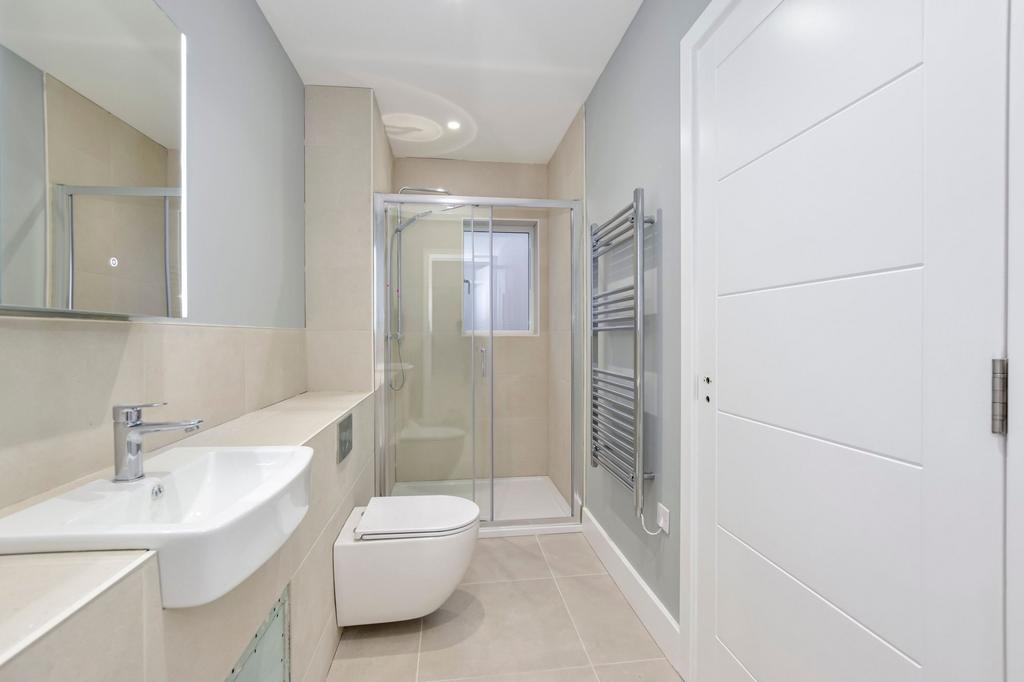 Ground Floor Shower/WC