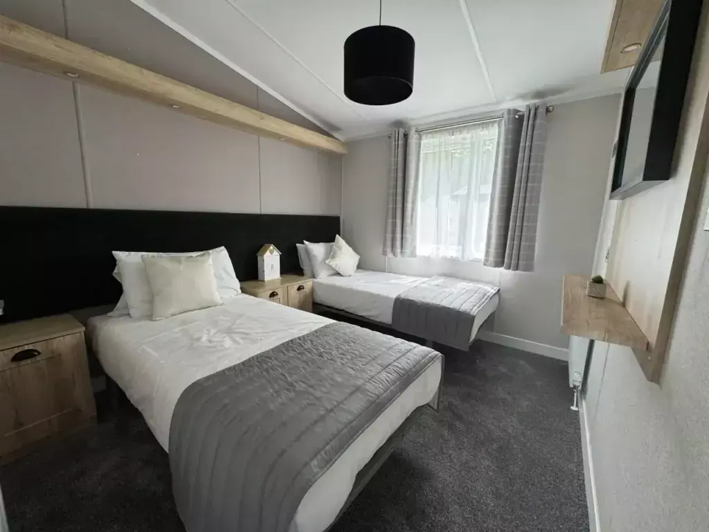 Img 8244 2048x1536.jpg