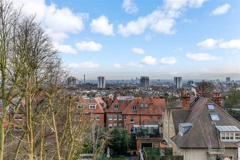 3 bedroom apartment for sale, Lyndhurst Road, Hampstead, London NW3