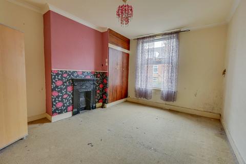 3 bedroom terraced house for sale, Park Avenue, Armley, Leeds, West Yorkshire, LS12