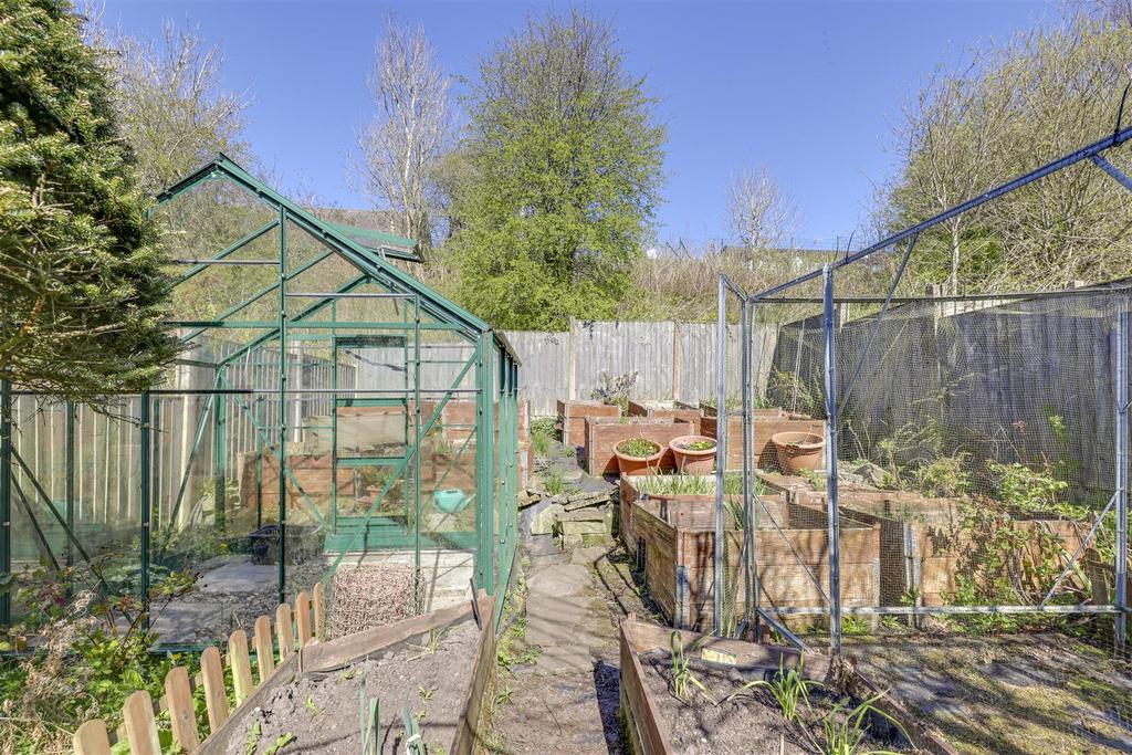 Garden Alt