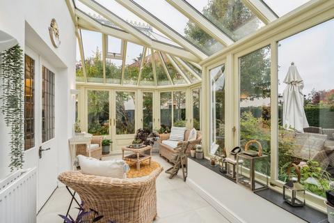 undefined, Baring Crescent, Beaconsfield HP9