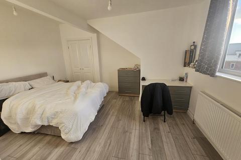 3 bedroom house to rent, John Street, Leeds LS6