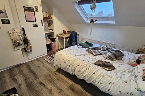 3 bedroom house to rent, Royal Park Road, Leeds LS6