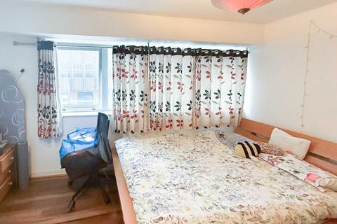 undefined, Roxborough Heights, Harrow HA1