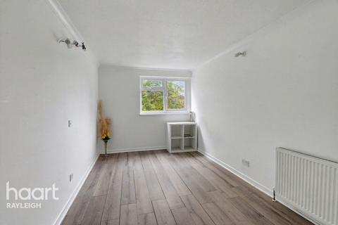 undefined, Cheshunts, Basildon