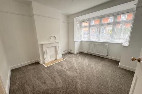3 bedroom semi-detached house to rent, Union Street