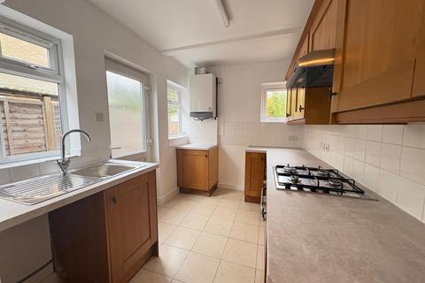 3 bedroom semi-detached house to rent, Union Street