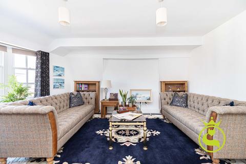 2 bedroom flat for sale, Market Street, Poole BH15