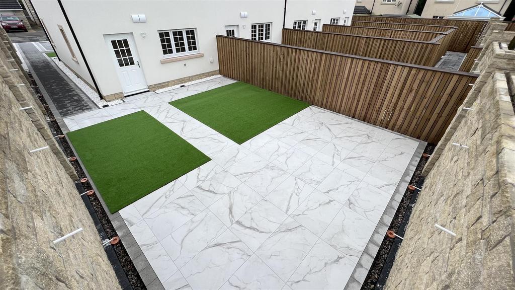 Catherines Wynd rear 3.jpg