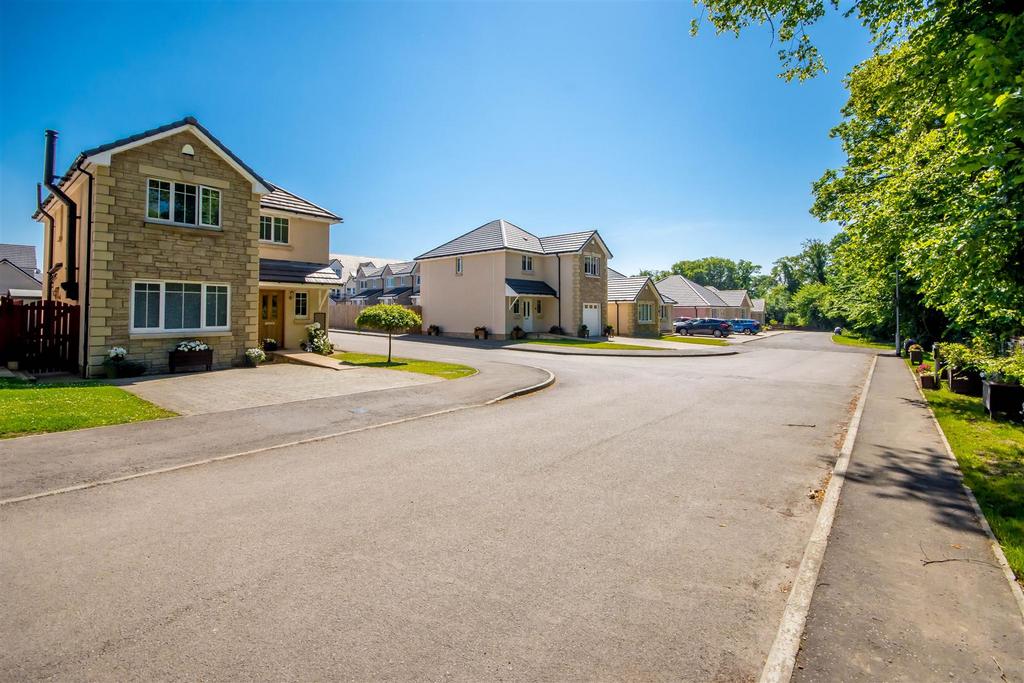 Woodhead - Catherines Wynd 1.jpg