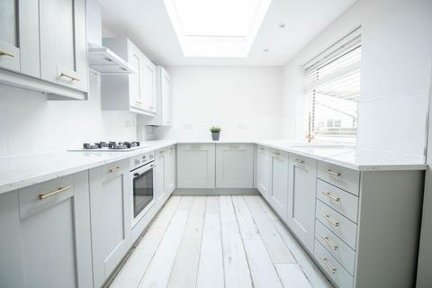 7 bedroom house to rent, Thornycroft Road, Liverpool L15