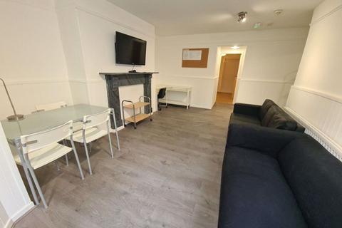 Regent Park Terrace, Leeds LS6