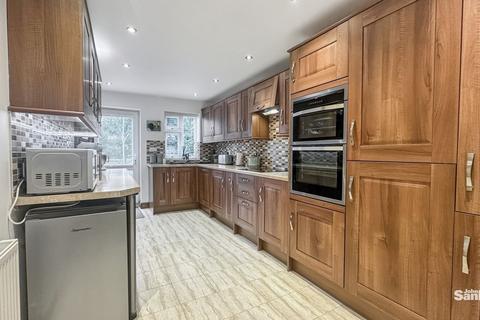 2 bedroom detached bungalow for sale, Hereford Avenue, Mansfield Woodhouse, NG19
