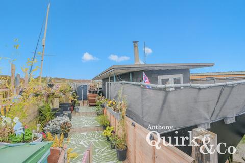 3 bedroom houseboat for sale, Point Road, Canvey Island, SS8