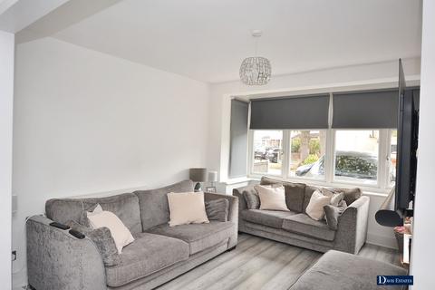 19 Birch Crescent, Hornchurch, RM11 2NN