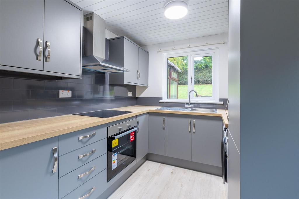 100 Hermitage Drive Perth-42.jpg