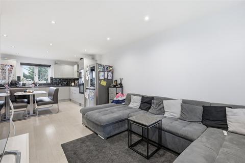 3 bedroom house for sale, Theydon Grove, Woodford Green, IG8