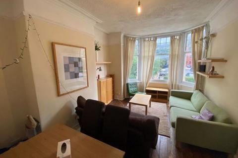 75b Victoria Road, Leeds LS6