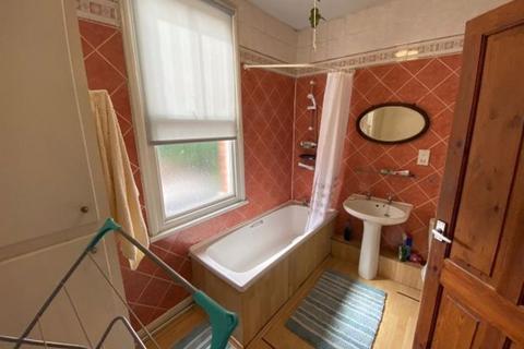 undefined, 75b Victoria Road, Leeds LS6