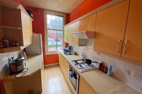3 bedroom house to rent, 75b Victoria Road, Leeds LS6