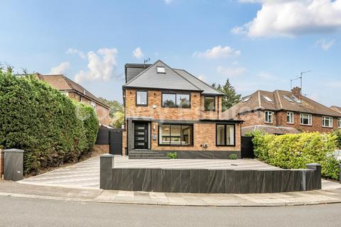 Reddings Close, Mill Hill, NW7