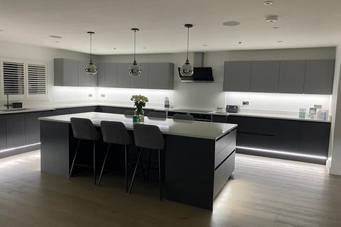 6 bedroom detached house for sale, Old Oak Tree Close, Birchgrove Road, Birchgrove, Swansea, City And County of Swansea.