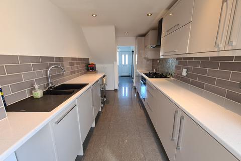 3 bedroom terraced house to rent, Mercury Close, Southampton SO16