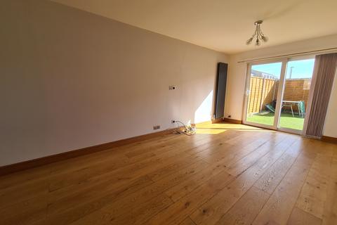 3 bedroom terraced house to rent, Mercury Close, Southampton SO16