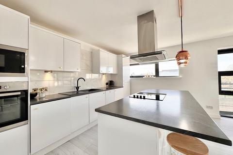undefined, Clyde Street, Glasgow G1