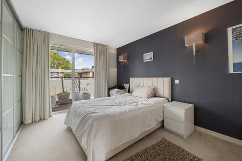 2 bedroom penthouse for sale, West Barnes Lane, New Malden KT3