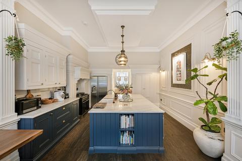 undefined, Frognal, London, NW3