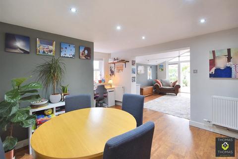 44 Malvern Road, Gloucester, GL1 3JT