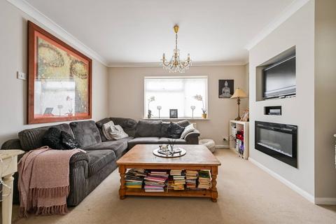 26 Larkshall Crescent, London, E4 6NS