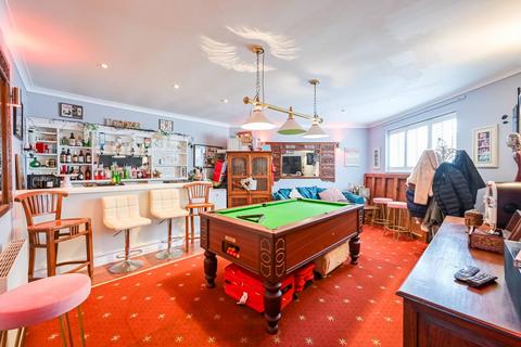 26 Larkshall Crescent, London, E4 6NS
