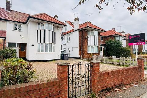 Devonshire Road, Mill Hill, NW7