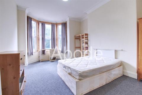 7 bedroom house to rent, Hyde Park Road, Hyde Park, Leeds