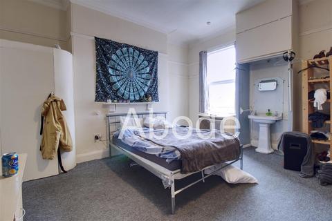 7 bedroom house to rent, Hyde Park Road, Hyde Park, Leeds