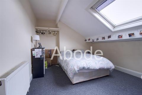7 bedroom house to rent, Hyde Park Road, Hyde Park, Leeds
