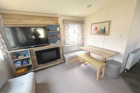 undefined, Three bed Regal Inspiration Caldecott Hall Country Park, Fritton NR31