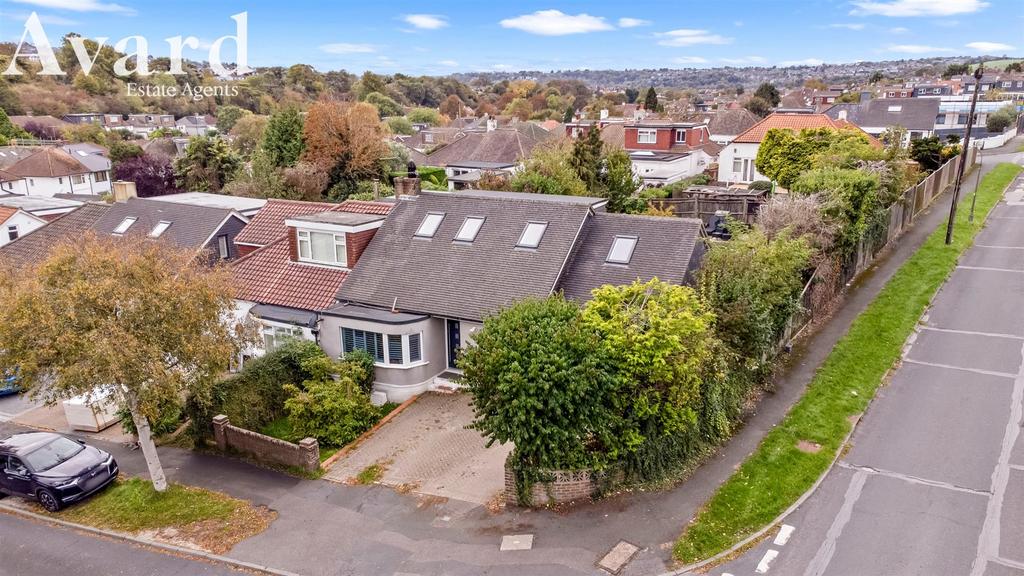 Lomond Avenue, 15 027.JPG