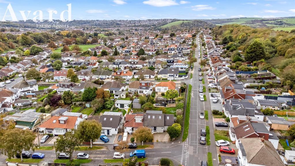 Lomond Avenue, 15 031.JPG